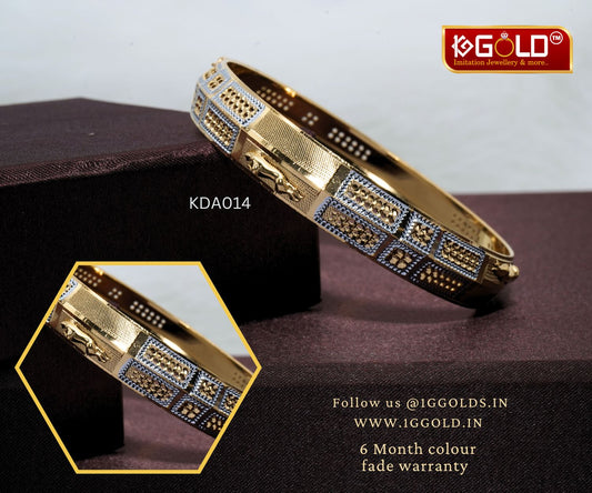 Bold Golden & Silver 1 Gram Gold Punjabi Kada with Jaguar Pattern for Men - KDA014. 1 gram gold on 1ggold.in 